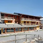 Vacanceole - Grand Massif Aparthotel 3*