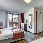 Aparthotel Vacanceole - Grand Massif 3*