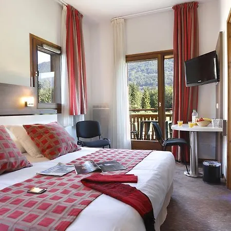 Vacancéole - Résidence Grand Massif 3*